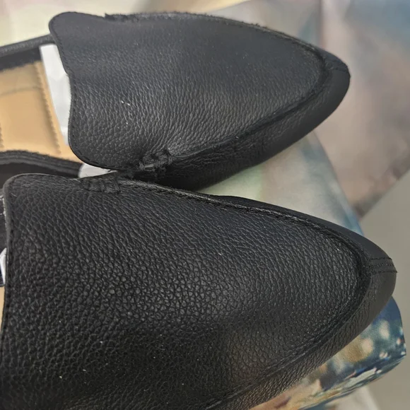 Me Too Leather Women's Classic Black Flats 8.5 NWT - Picture 2 of 6